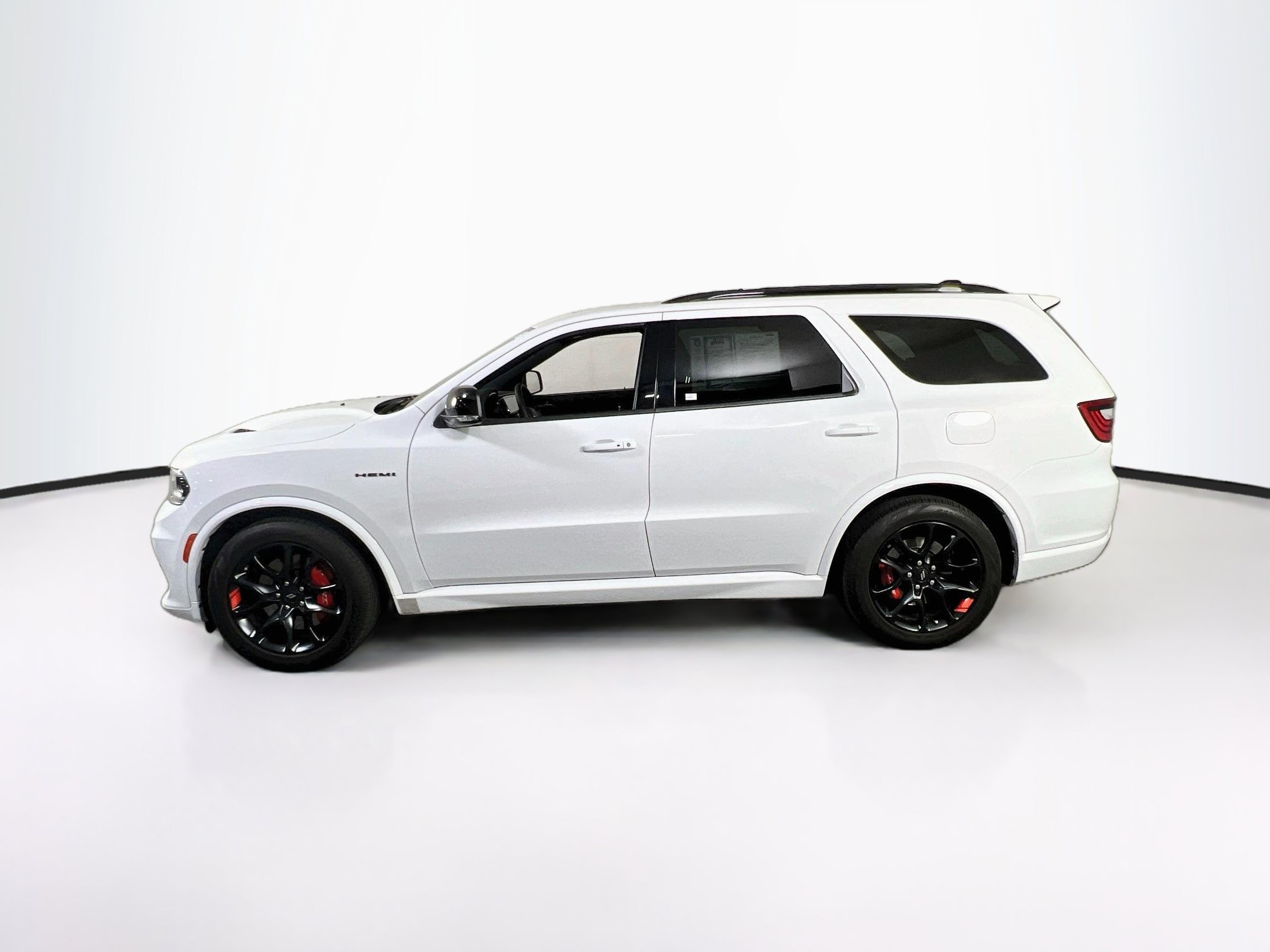 Used 2023 Dodge Durango R/T w/ Tow 'N Go Package AWD/4WD image 8