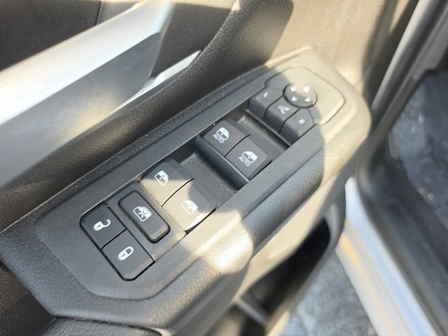 Used 2025 RAM 1500 Big Horn AWD/4WD image 16