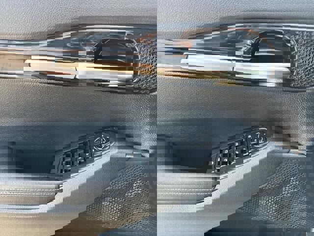 Used 2021 Kia Seltos EX image 33