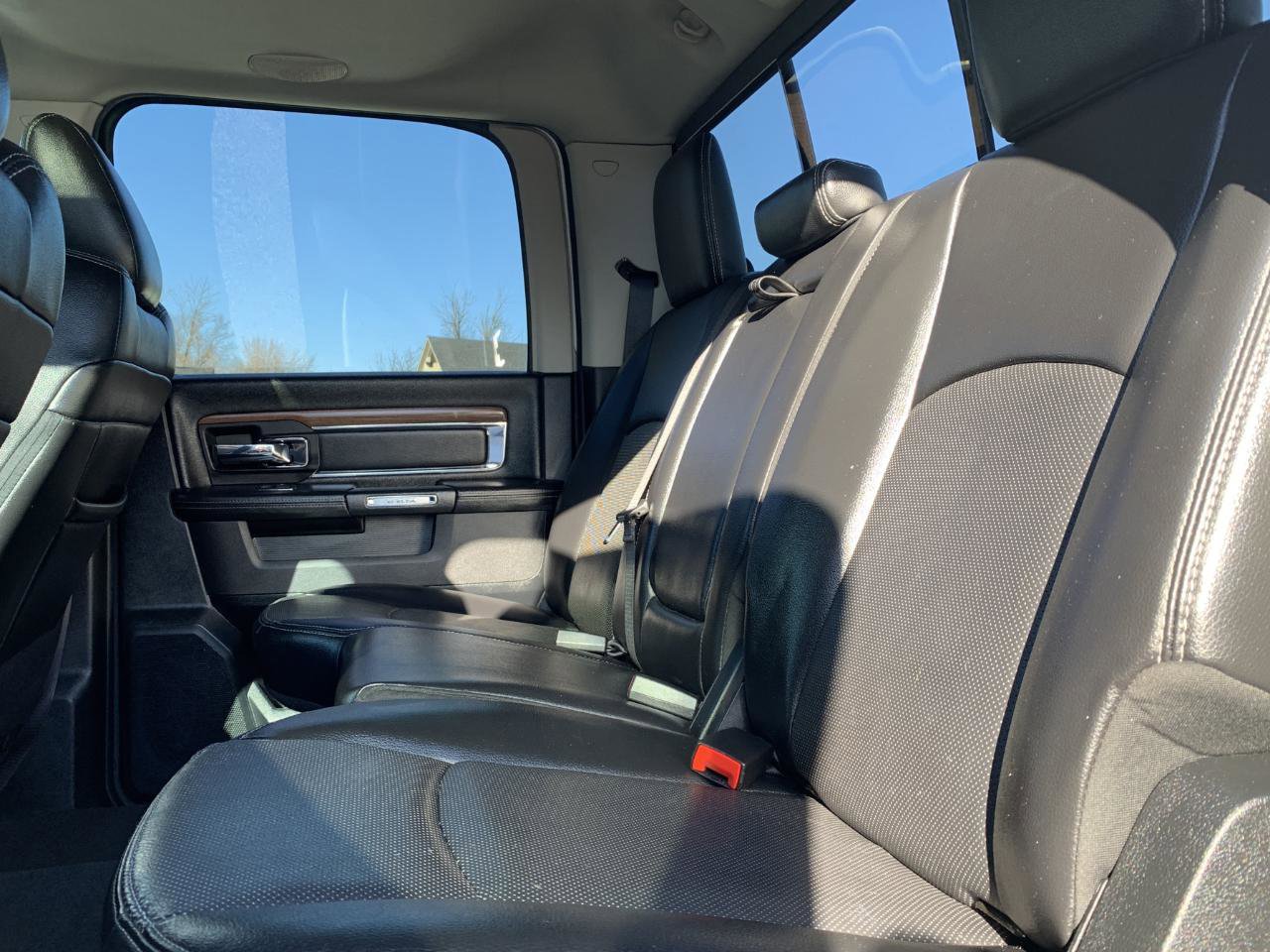 Used 2017 RAM 1500 Laramie w/ Convenience Group image 33