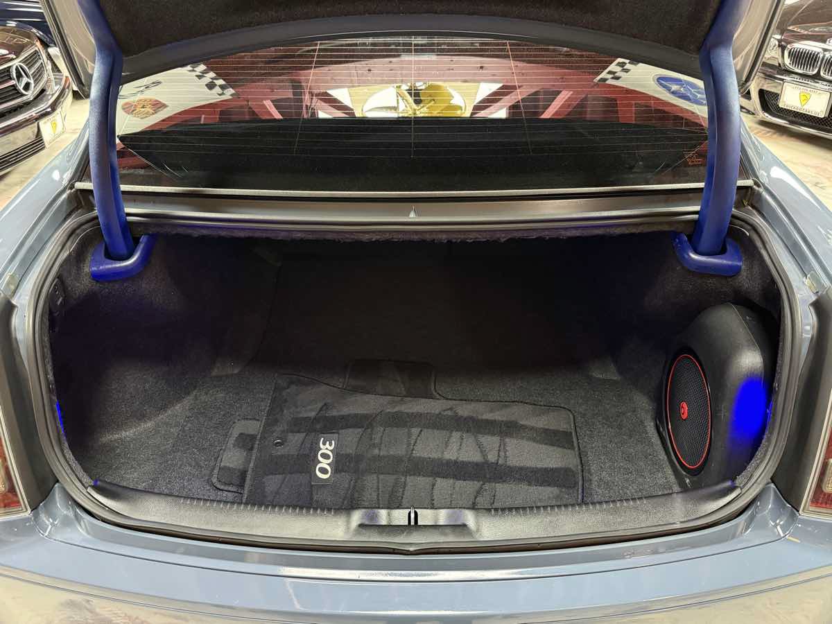 Used 2014 Chrysler 300 S w/ Luxury Group RWD image 30
