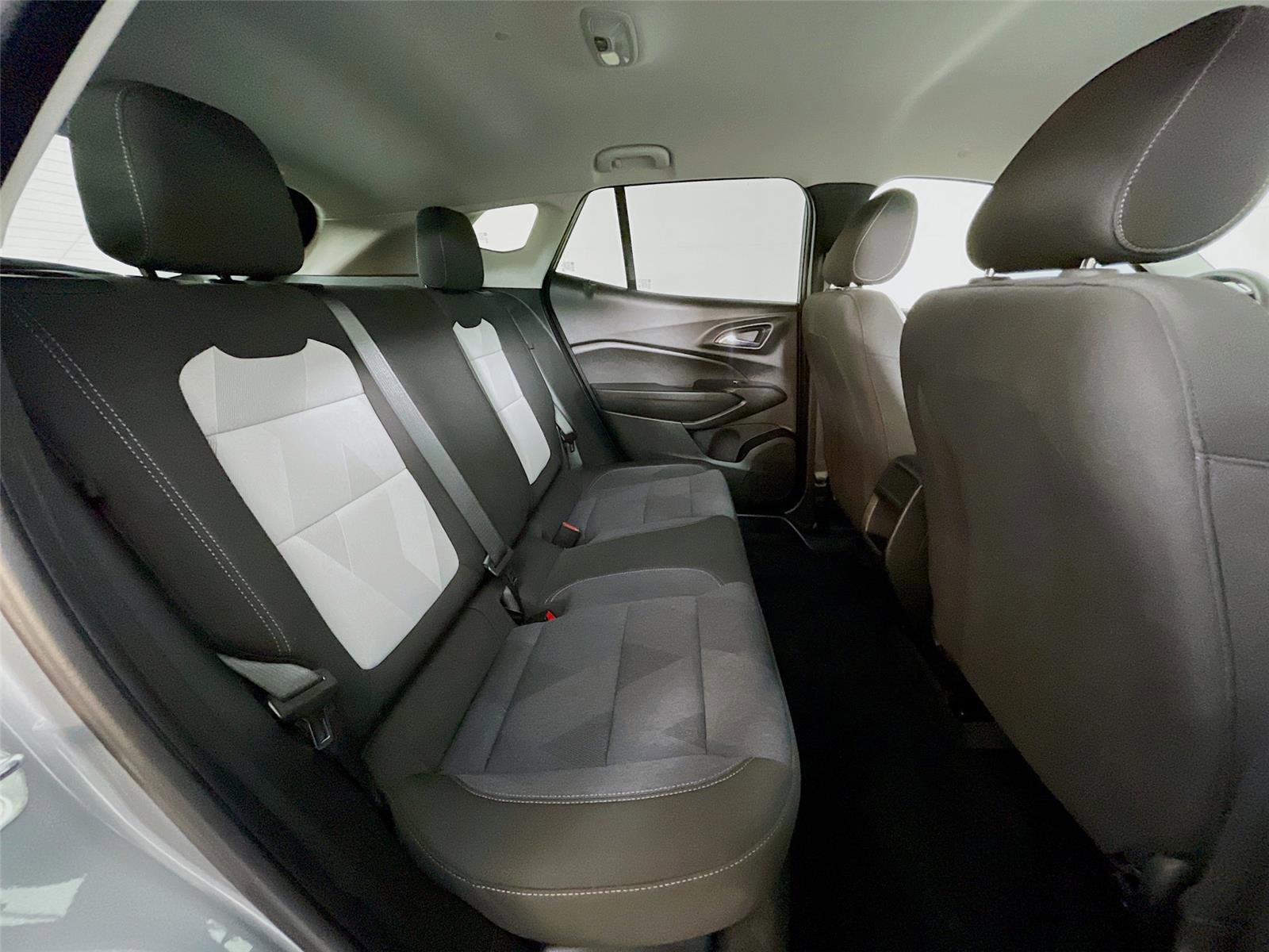 Certified 2024 Chevrolet Trax LS w/ LS Convenience Package image 28