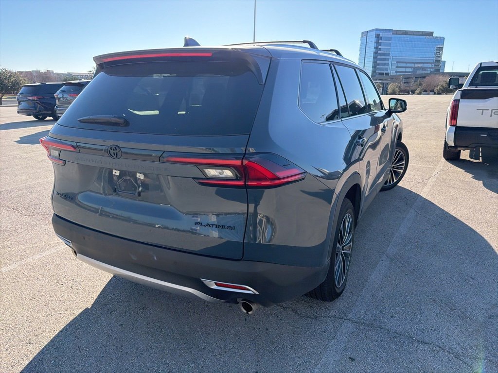 Used 2025 Toyota Grand Highlander MAX Platinum image 9
