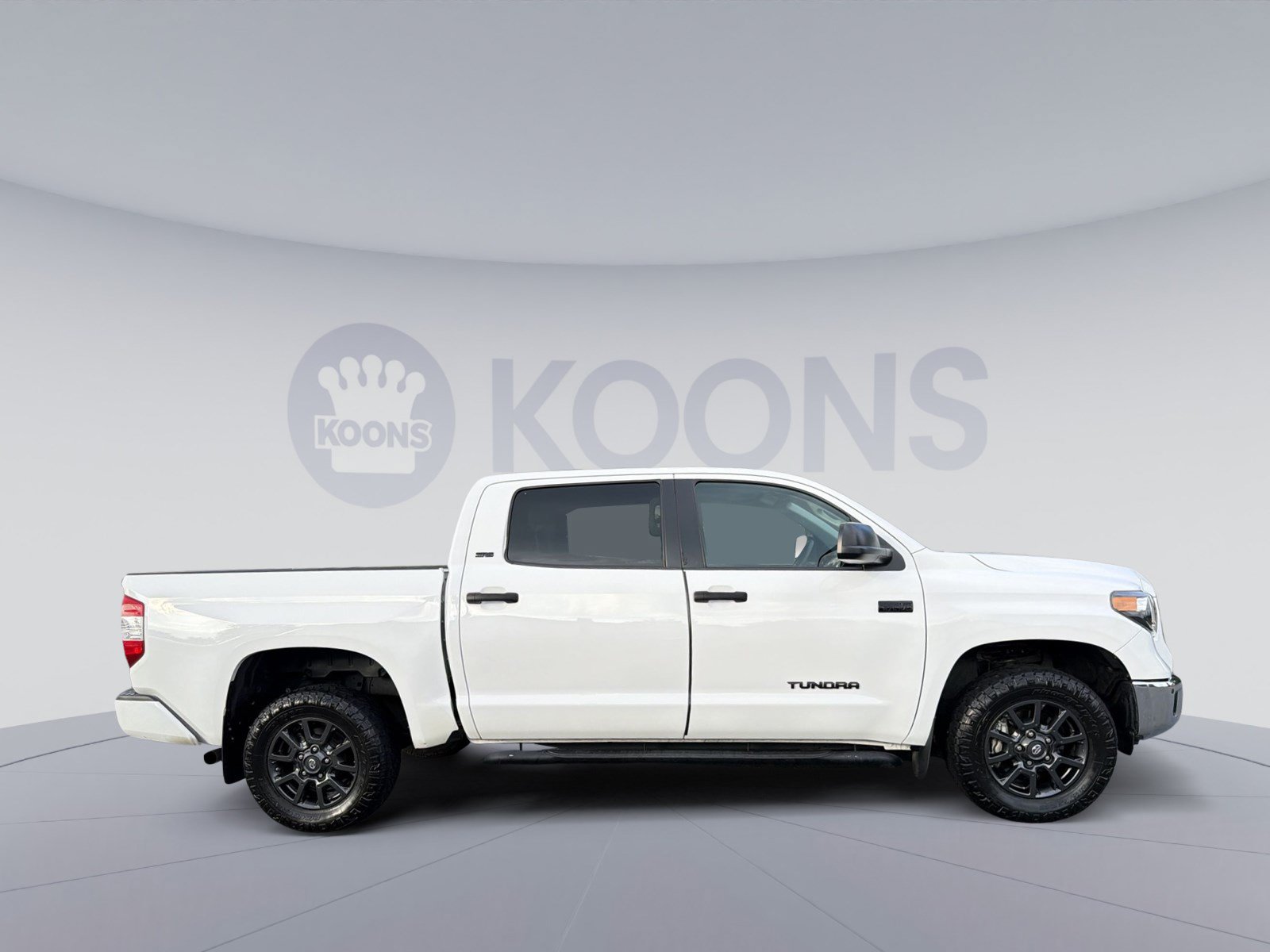 Used 2021 Toyota Tundra SR5 w/ Trail Edition AWD/4WD image 8