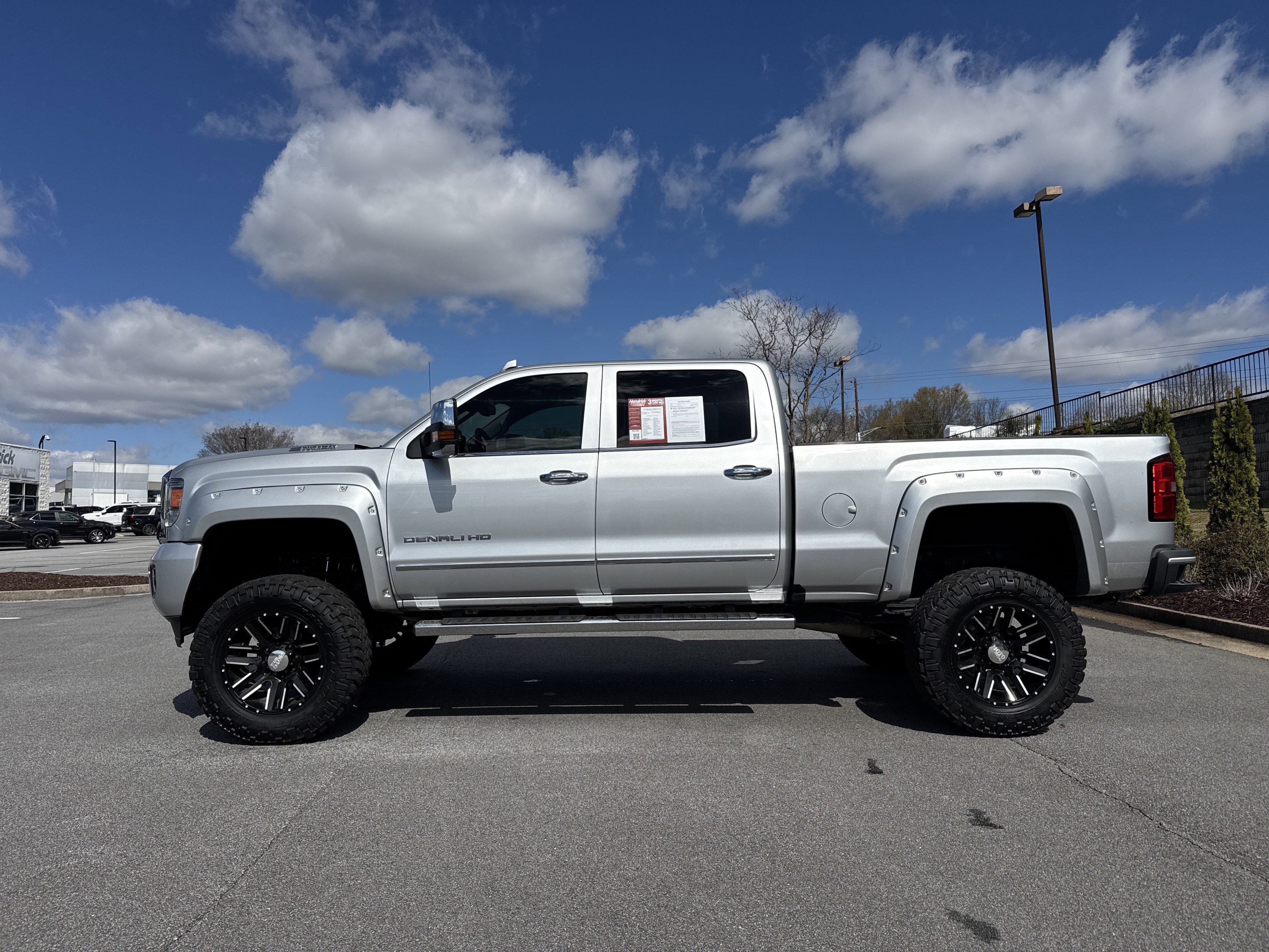 Used 2019 GMC Sierra 2500 Denali w/ Duramax Plus Package image 7