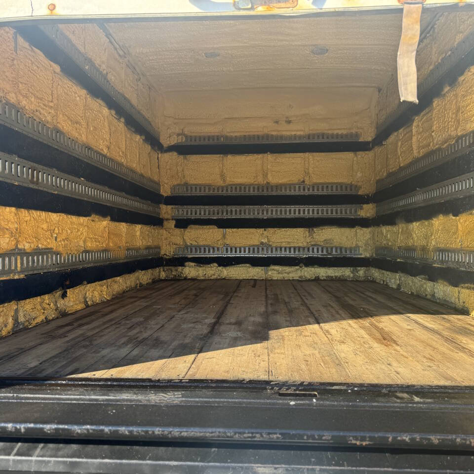 Used 2010 Chevrolet Express 3500 RWD image 24