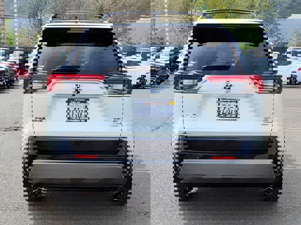 Used 2021 Toyota RAV4 XSE image 5