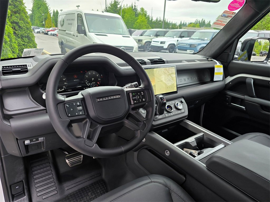 New 2025 Land Rover Defender 90 V8 image 10