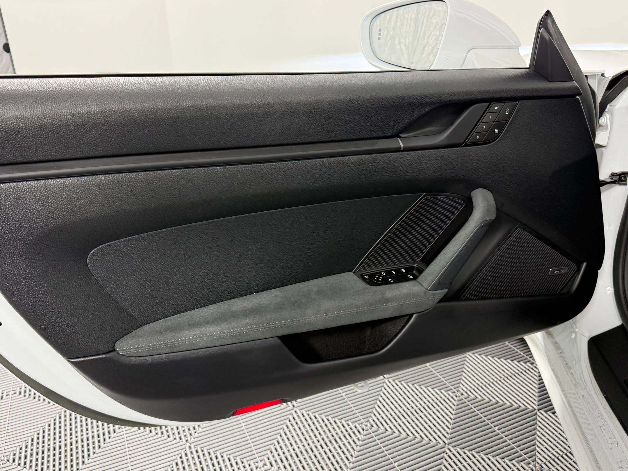 Certified 2022 Porsche 911 Carrera GTS image 14