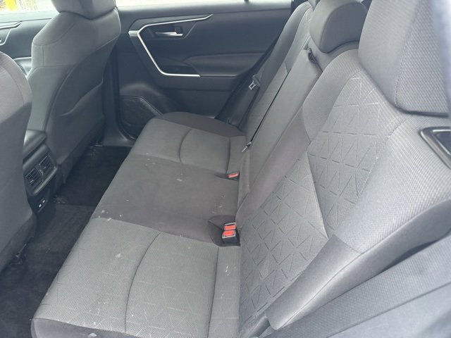 Used 2022 Toyota RAV4 XLE image 6