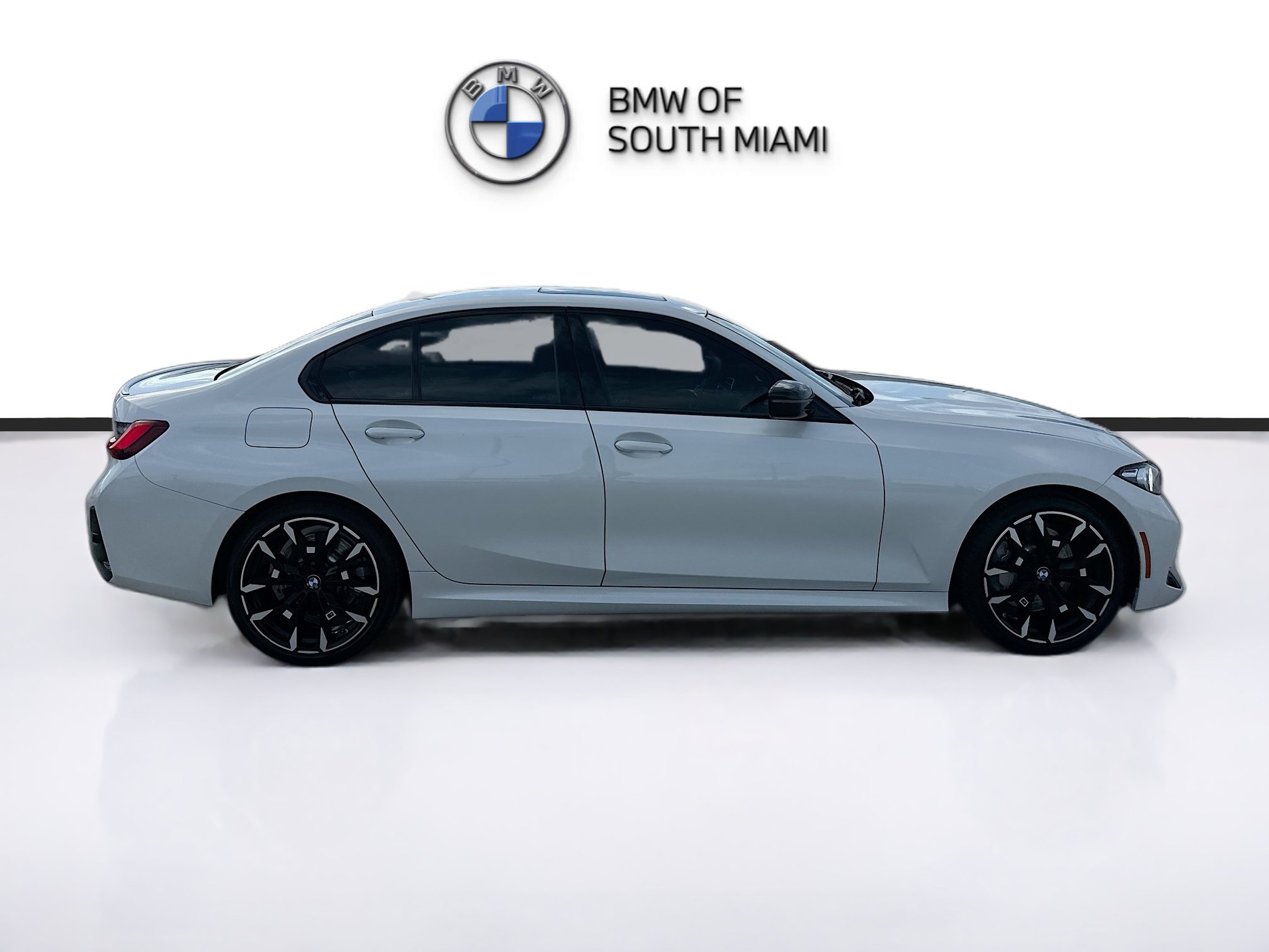 Certified 2025 BMW 330i Sedan w/ M Sport Package RWD image 8
