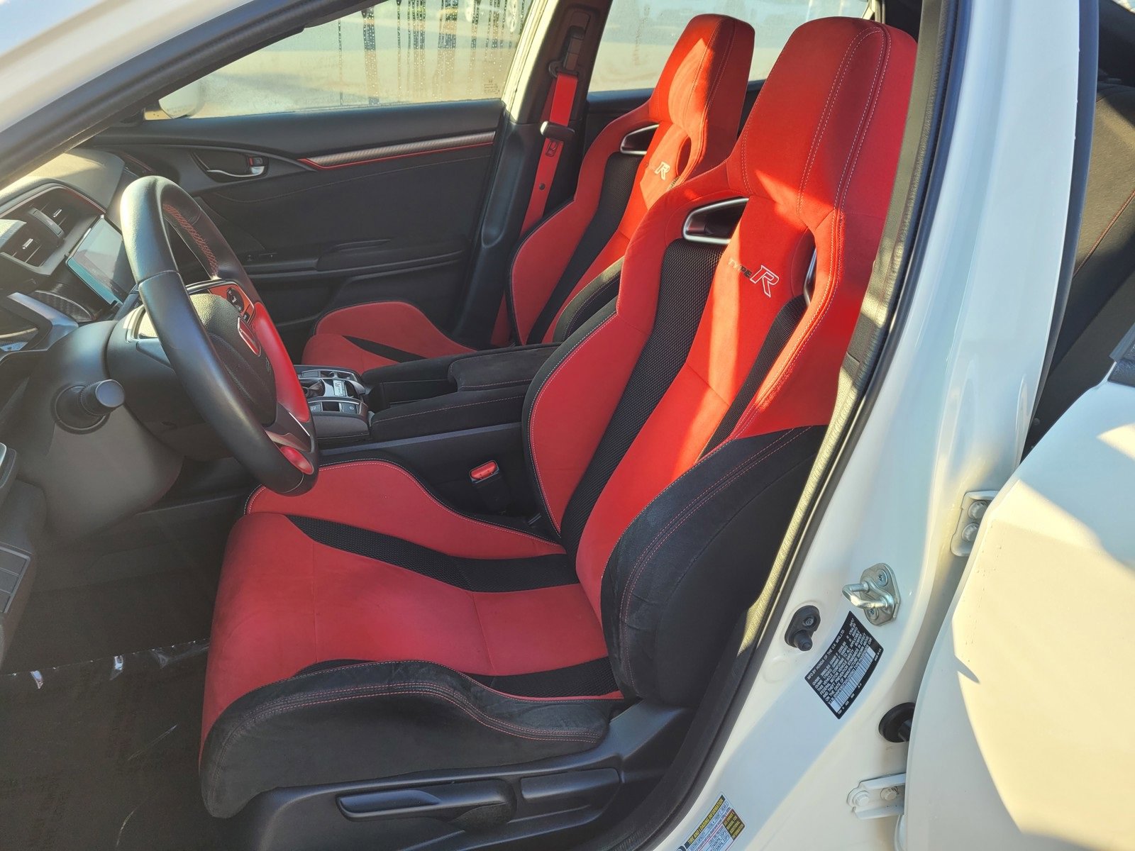 Used 2017 Honda Civic Type R image 13