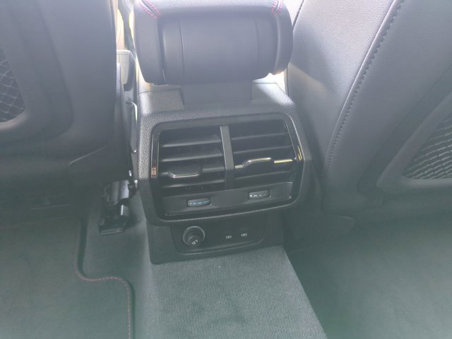 Used 2025 Audi Q3 2.0T Premium Plus w/ Premium Plus Package image 18