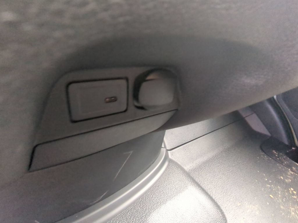 Used 2025 Mercedes-Benz Sprinter 2500 image 8