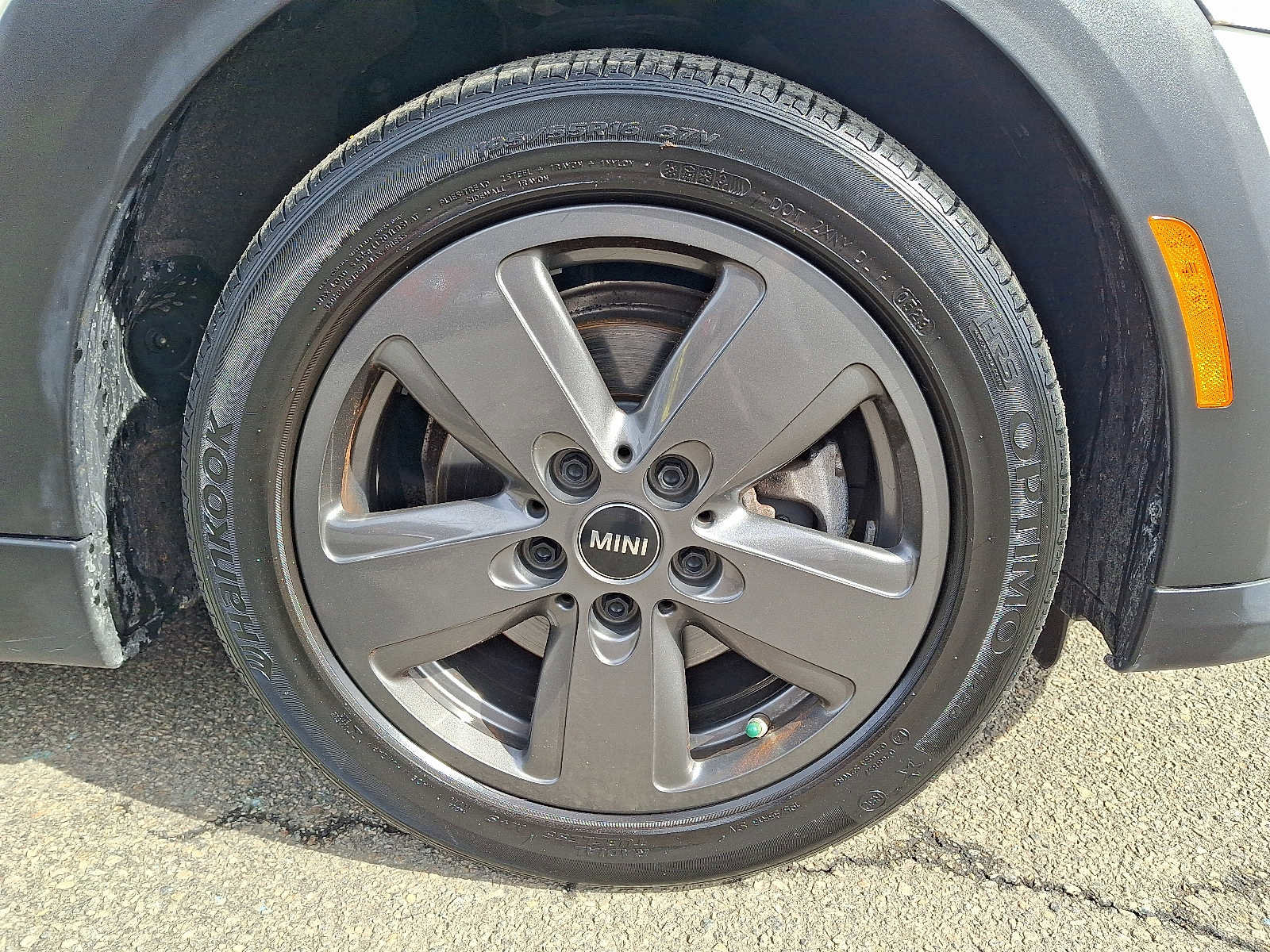 Certified 2023 MINI Cooper 2-Door Hardtop image 8