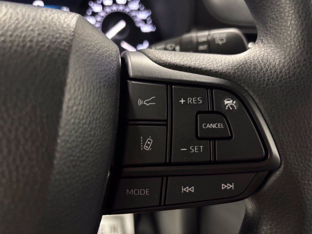 Used 2026 Toyota Sienna LE FWD image 20
