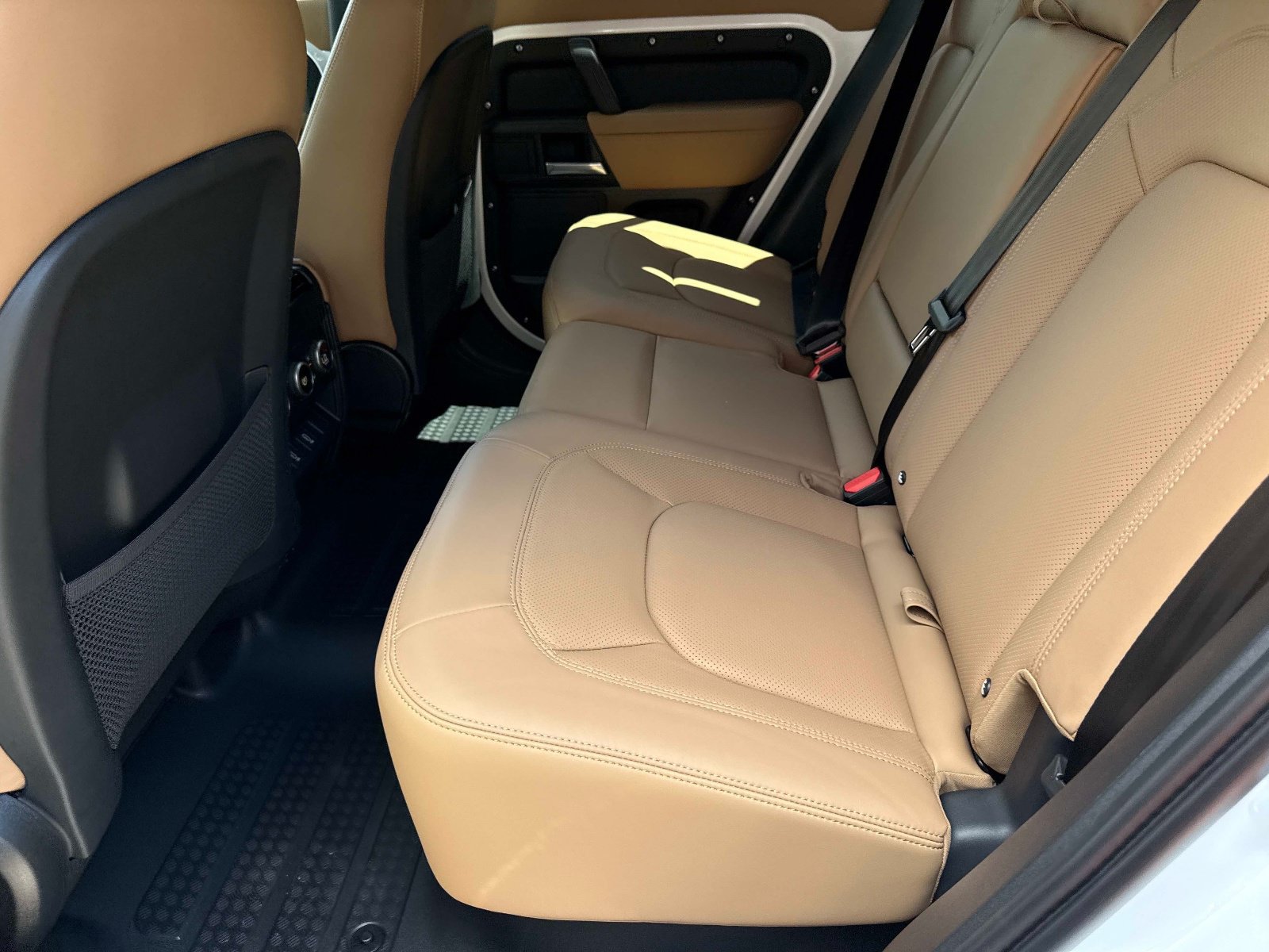 New 2026 Land Rover Defender 110 S AWD/4WD image 12