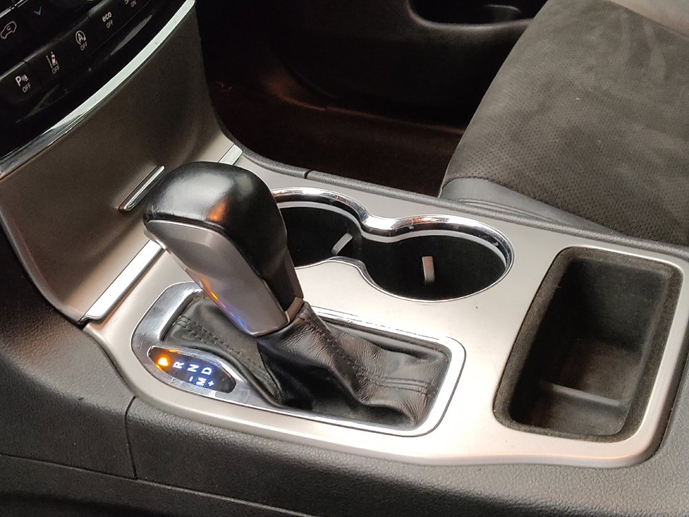 Used 2022 Jeep Grand Cherokee Laredo X RWD image 26