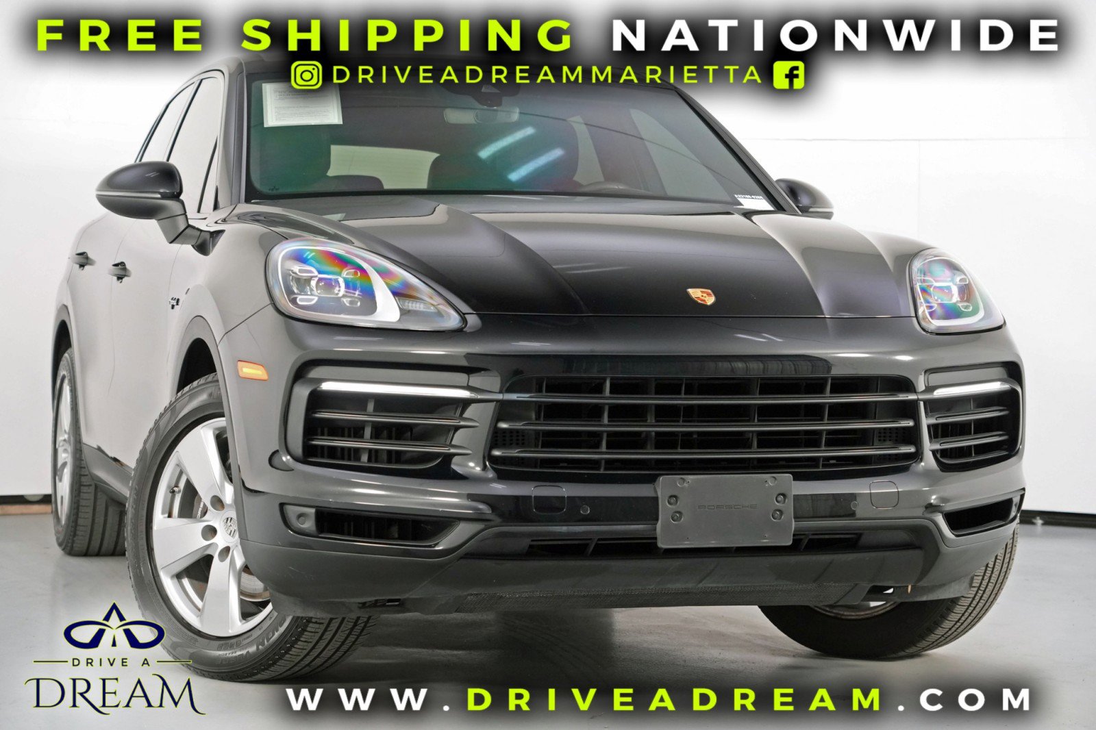 Used 2020 Porsche Cayenne E-Hybrid w/ Premium Package image 2
