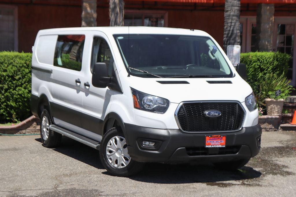 Used 2025 Ford Transit 250 Low Roof w/ Exterior Upgrade Package RWD image 2