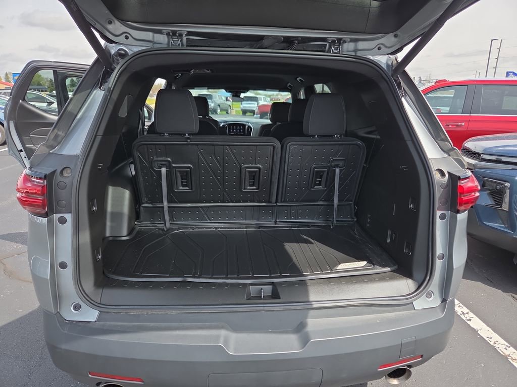 Certified 2023 Chevrolet Traverse LT FWD image 30