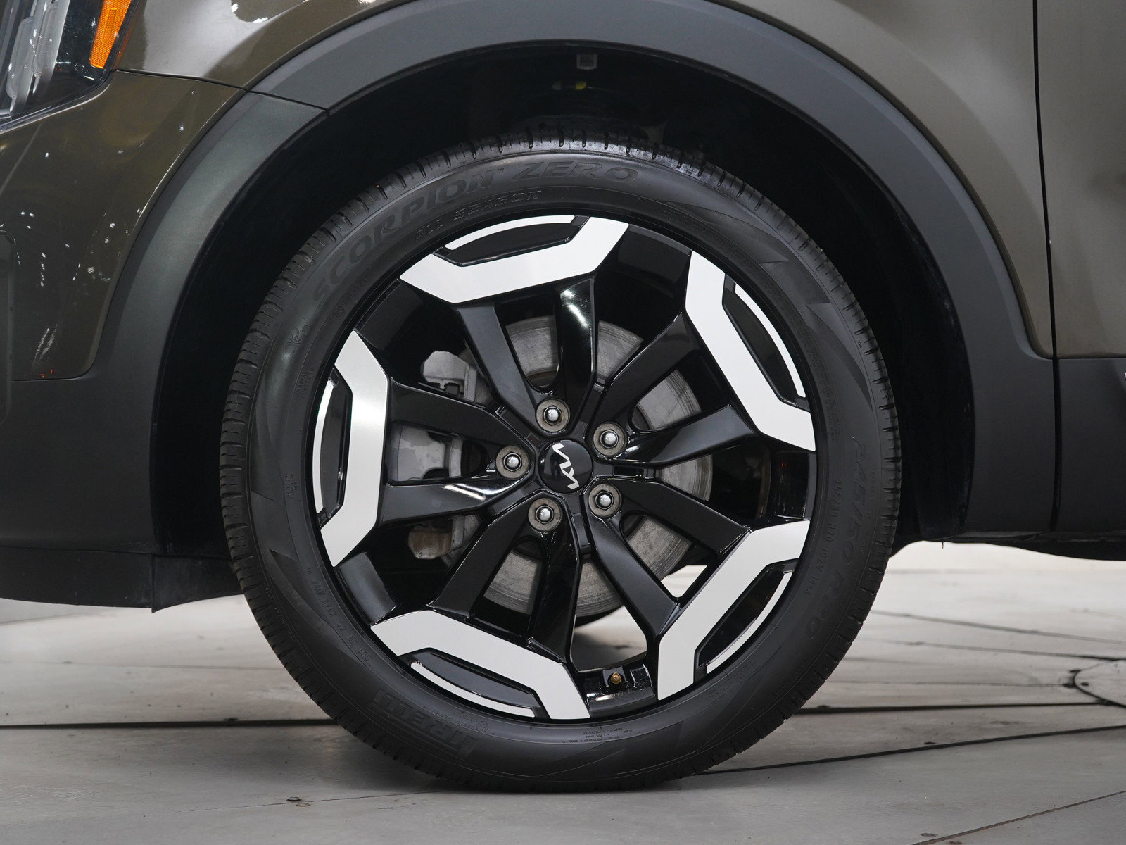 Used 2025 Kia Telluride S image 34