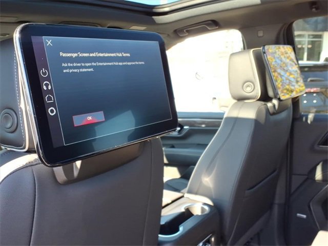New 2026 GMC Yukon Elevation image 12