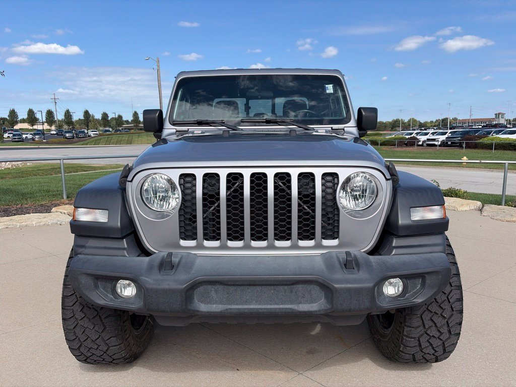 Used 2020 Jeep Gladiator Sport w/ Quick Order Package 24S AWD/4WD image 3