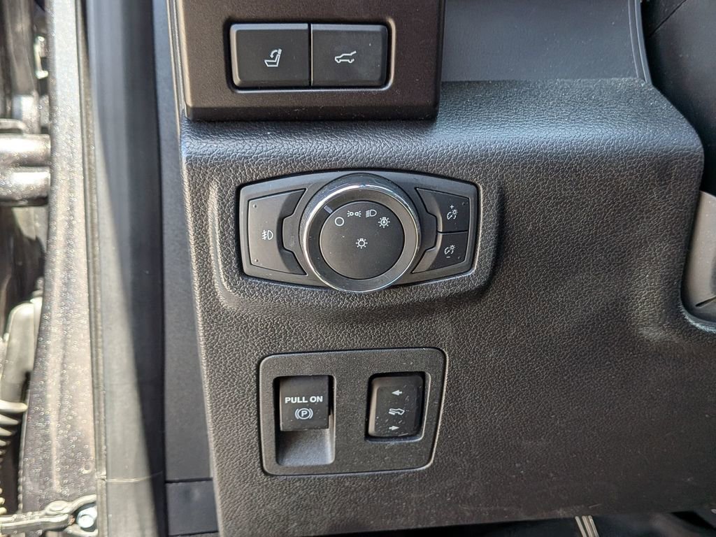 Used 2021 Ford Expedition Max Limited AWD/4WD image 17