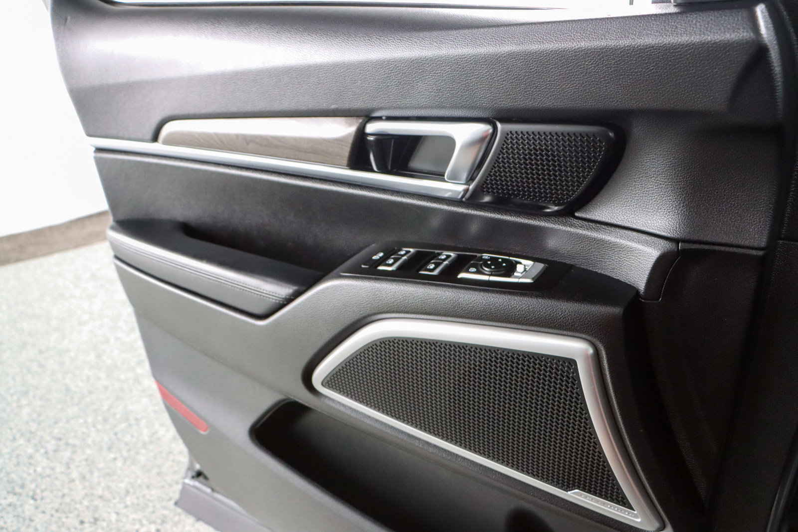 Used 2022 Kia Telluride EX w/ EX Premium Package image 22