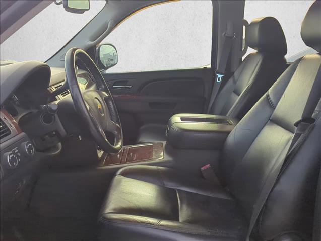 Used 2013 Chevrolet Avalanche LTZ image 10