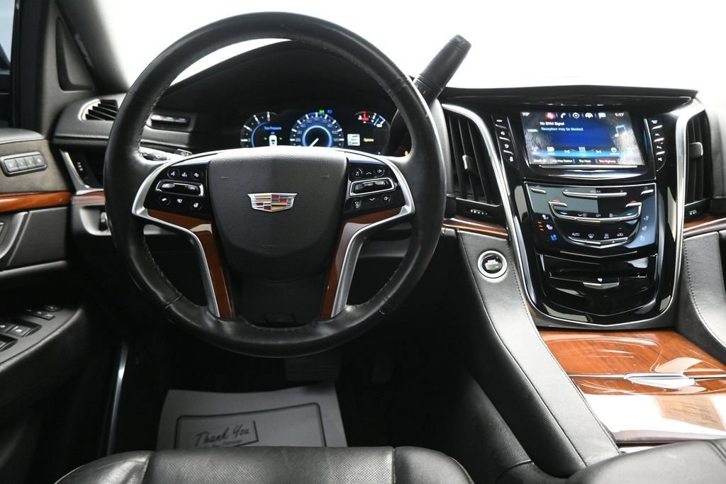 Used 2018 Cadillac Escalade ESV Premium Luxury AWD/4WD image 15