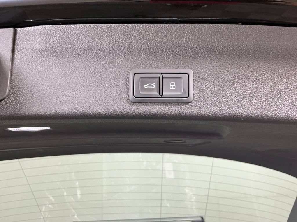 Used 2025 Audi A6 Premium Plus AWD/4WD image 30