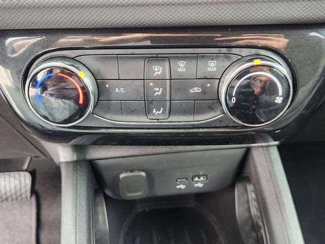 Used 2025 Chevrolet TrailBlazer LT AWD/4WD image 18