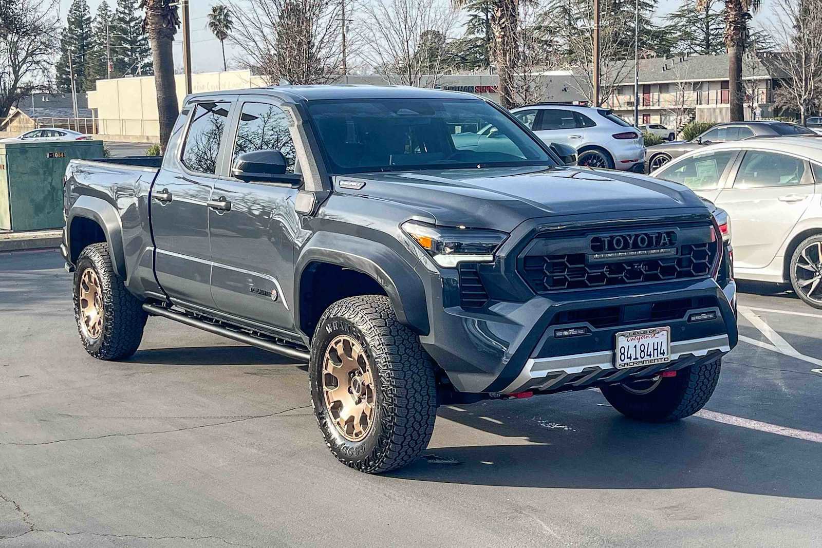 Used 2025 Toyota Tacoma 4x4 Double Cab Hybrid image 5