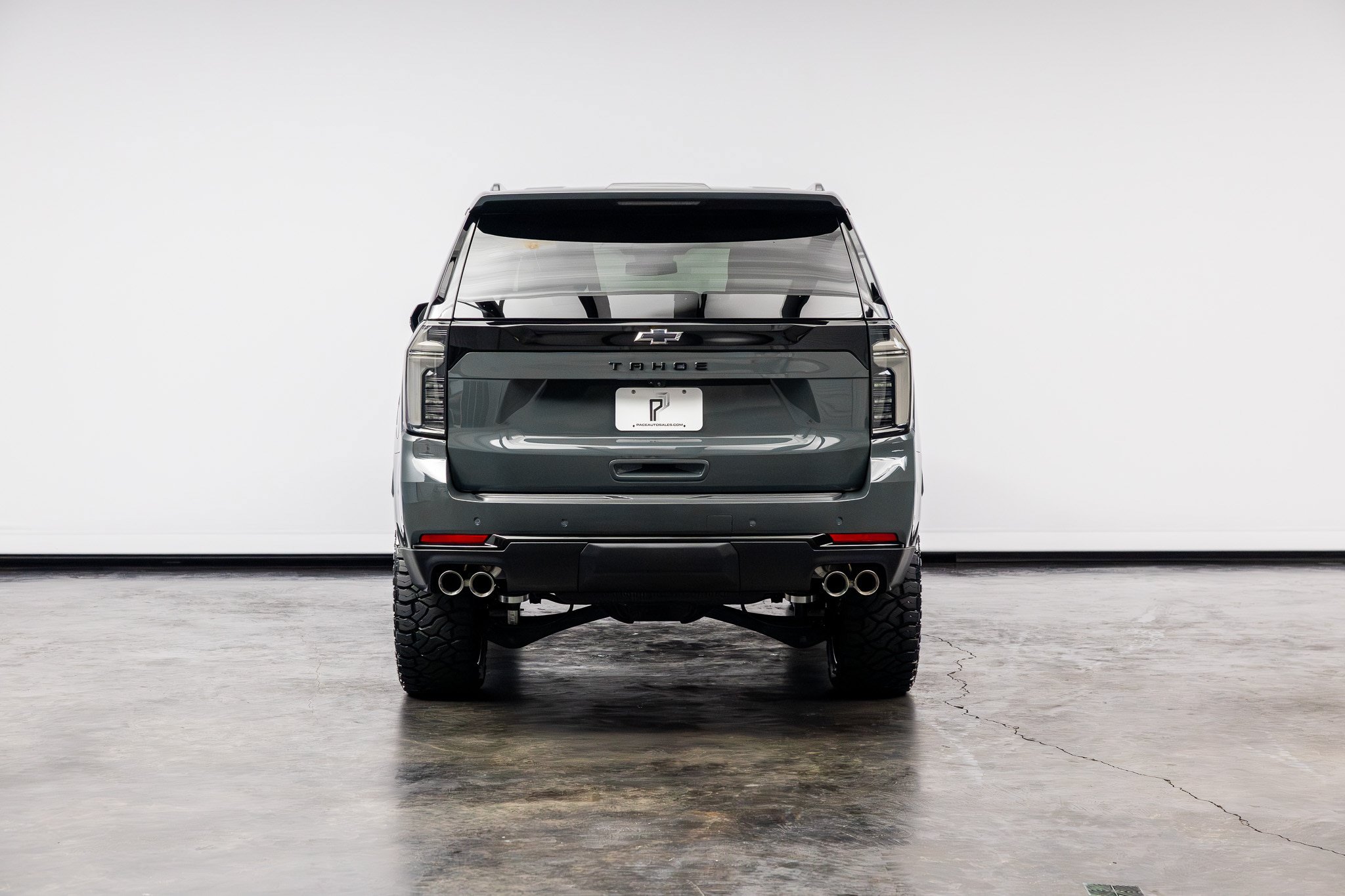 Used 2026 Chevrolet Tahoe Z71 w/ Comfort Package AWD/4WD image 17