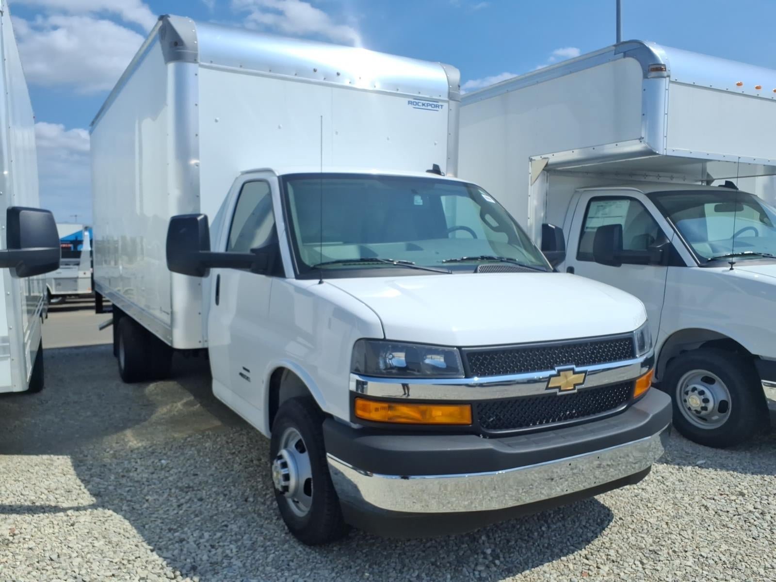 New 2026 Chevrolet Express 4500 w/ Power Convenience Package RWD image 3