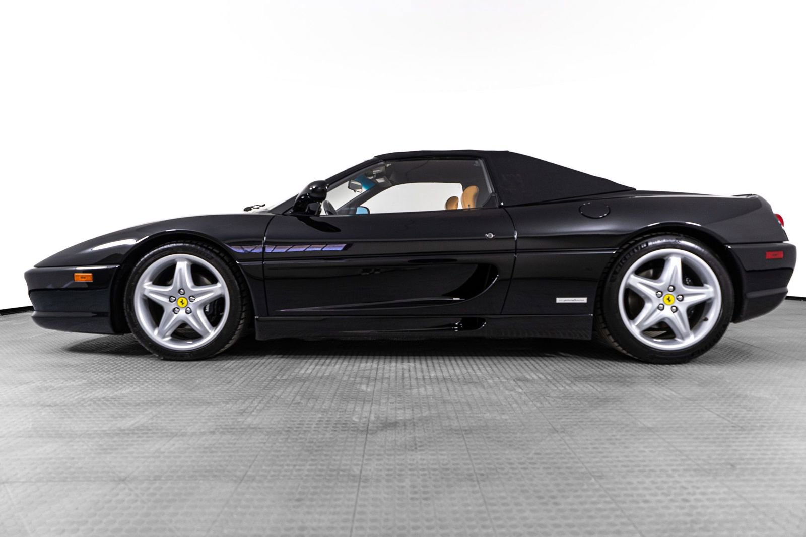 Used 1997 Ferrari F355 Spider image 56