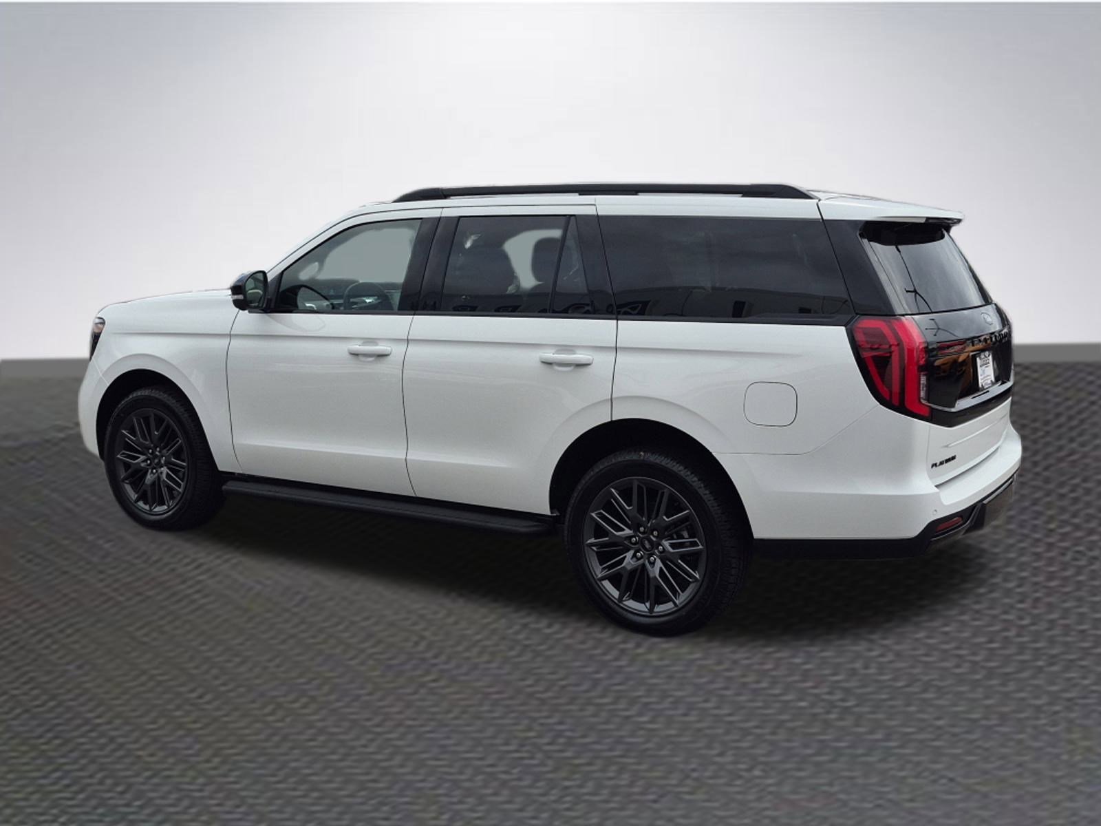 New 2026 Ford Expedition Platinum w/ Stealth Appearance Package image 5