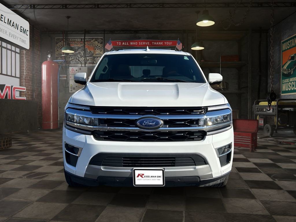Used 2024 Ford Expedition Limited image 2