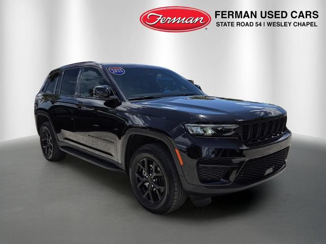 Certified 2025 Jeep Grand Cherokee Altitude AWD/4WD video 1