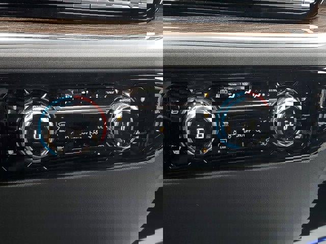 New 2025 GMC Sierra 1500 Elevation image 29