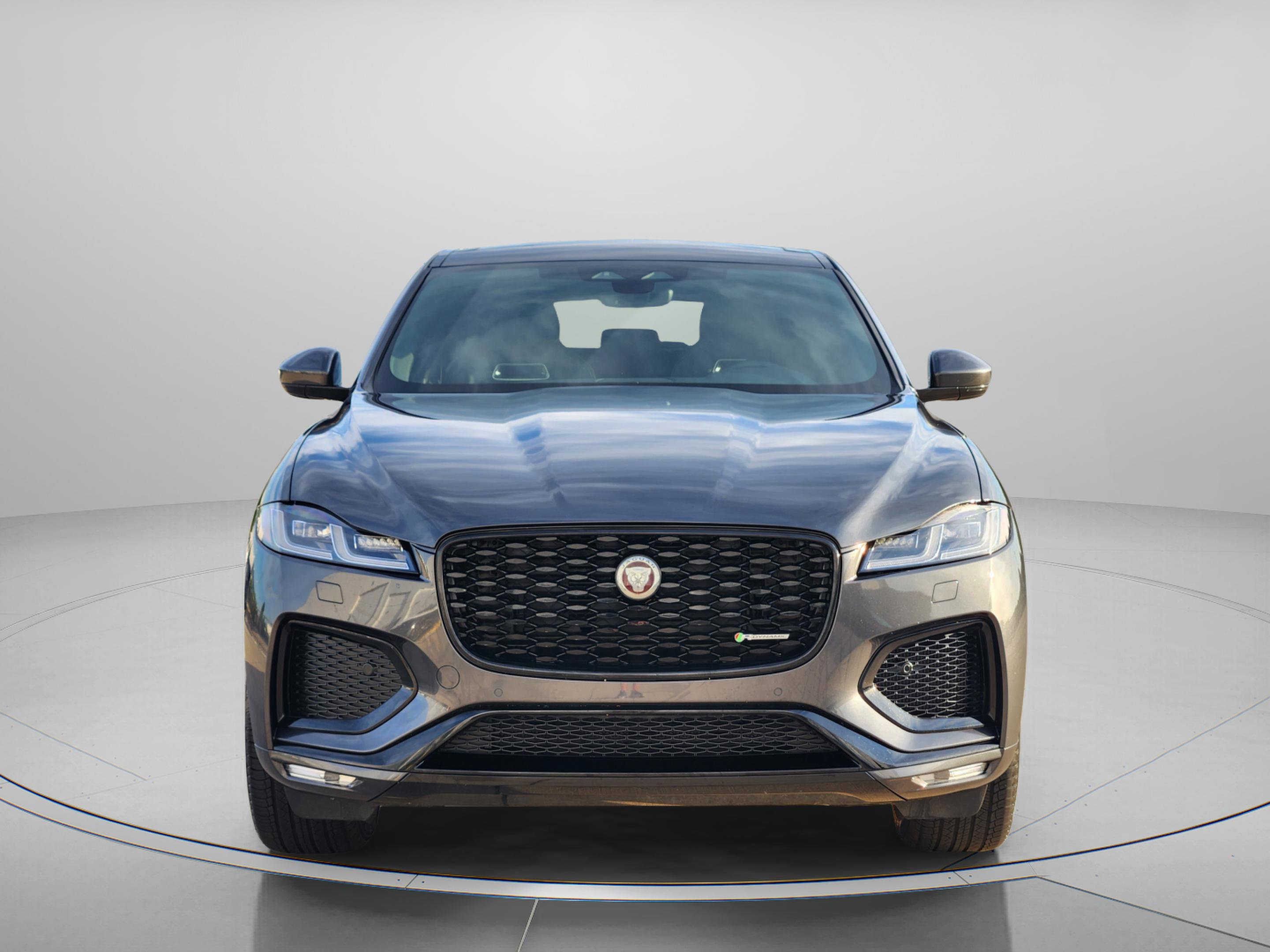 Certified 2023 Jaguar F-PACE R-Dynamic S AWD/4WD image 6
