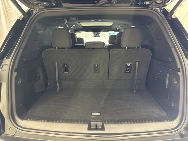 Certified 2025 Chevrolet Traverse LT w/ Sun and Wheel Package AWD/4WD image 26