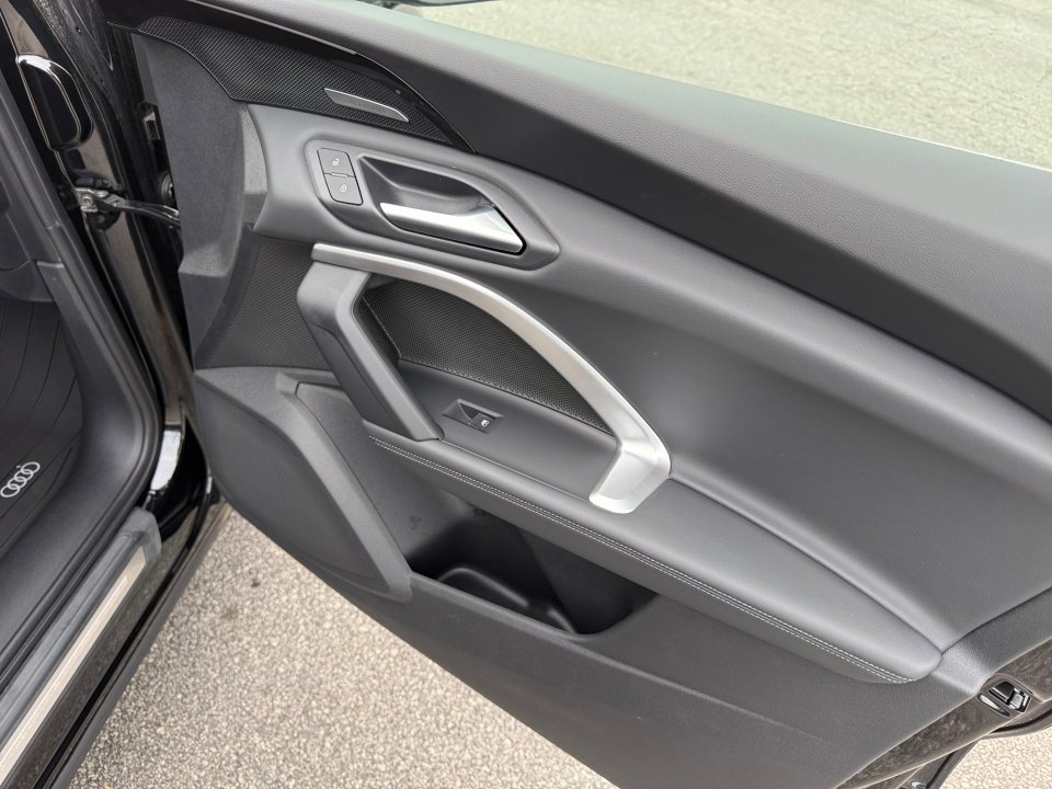 New 2025 Audi Q5 Prestige image 31