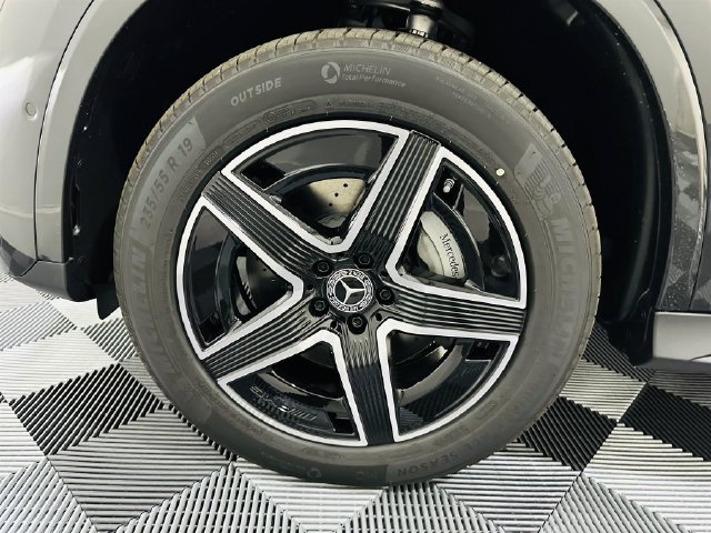 Used 2026 Mercedes-Benz GLC 300 4MATIC image 7