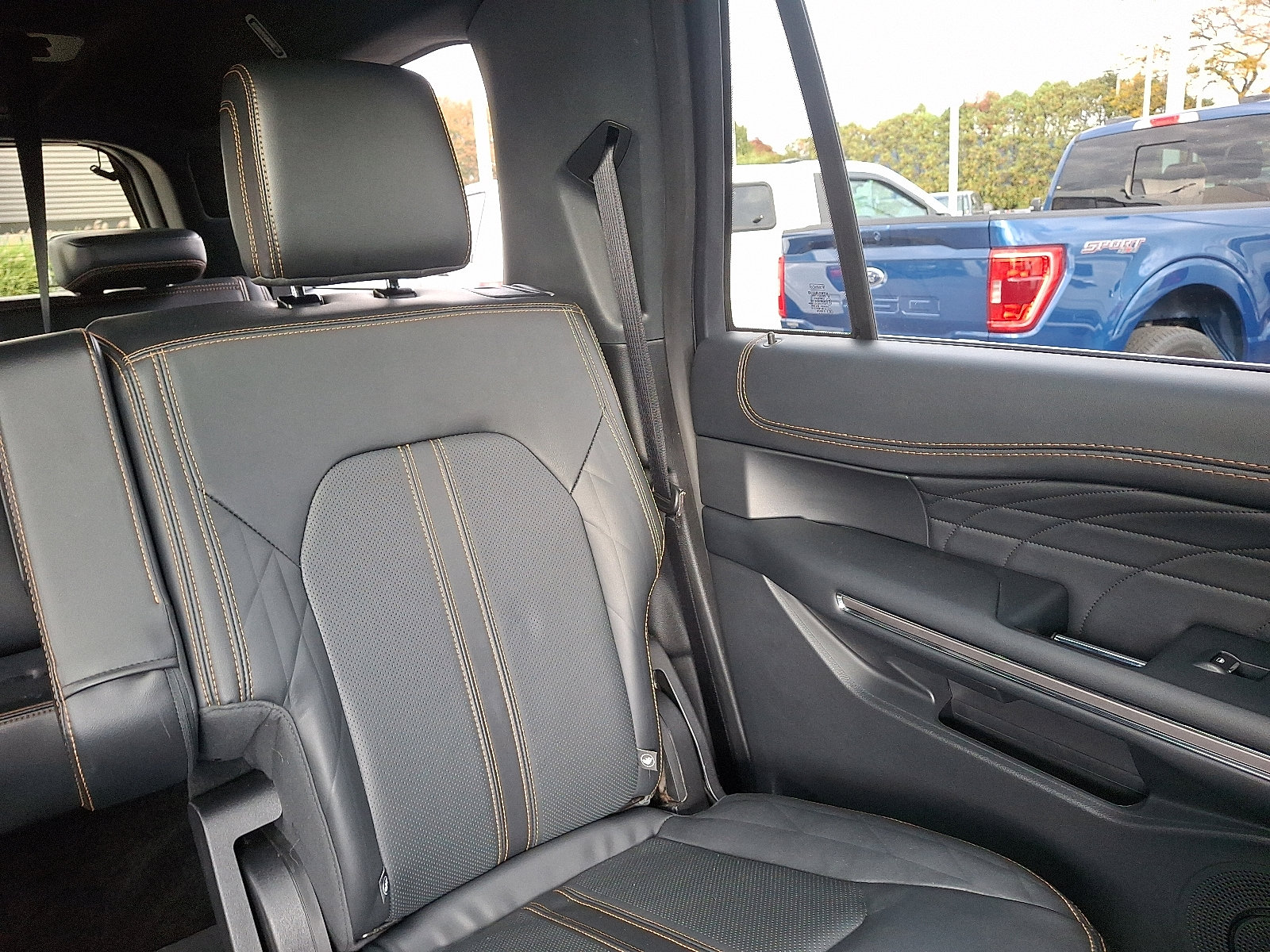 Certified 2022 Ford Expedition Max Platinum image 20