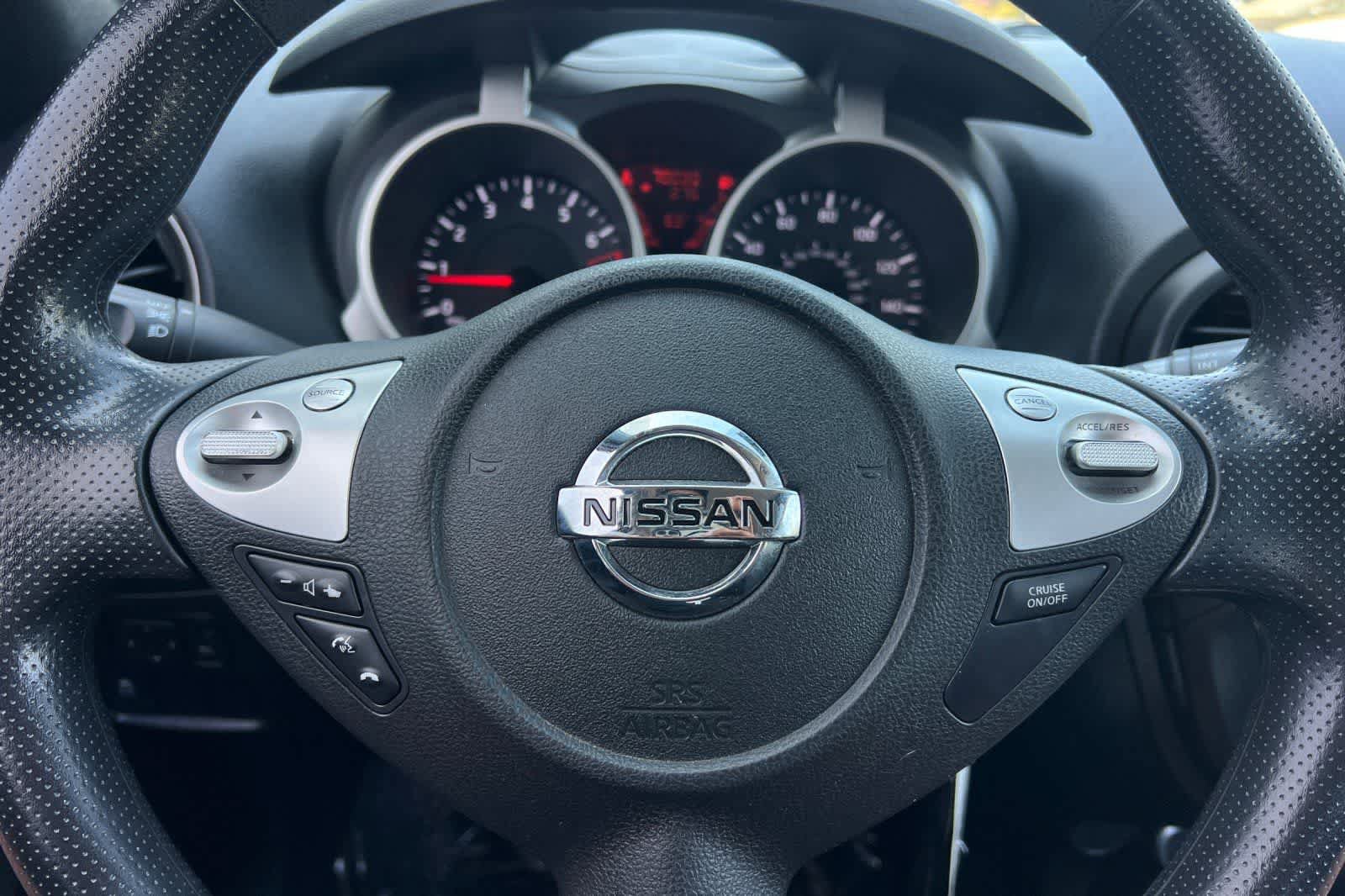 Used 2013 Nissan Juke S FWD image 26