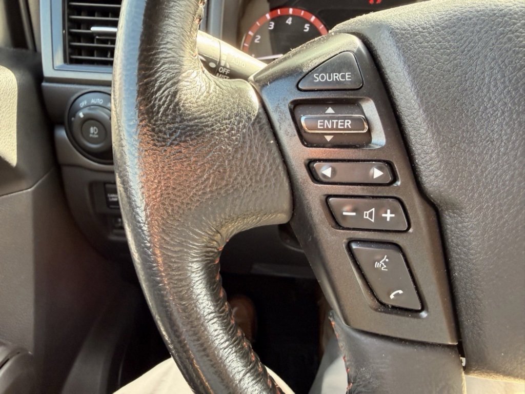 Used 2022 Nissan Titan PRO-4X w/ Off Road Protection Package image 5