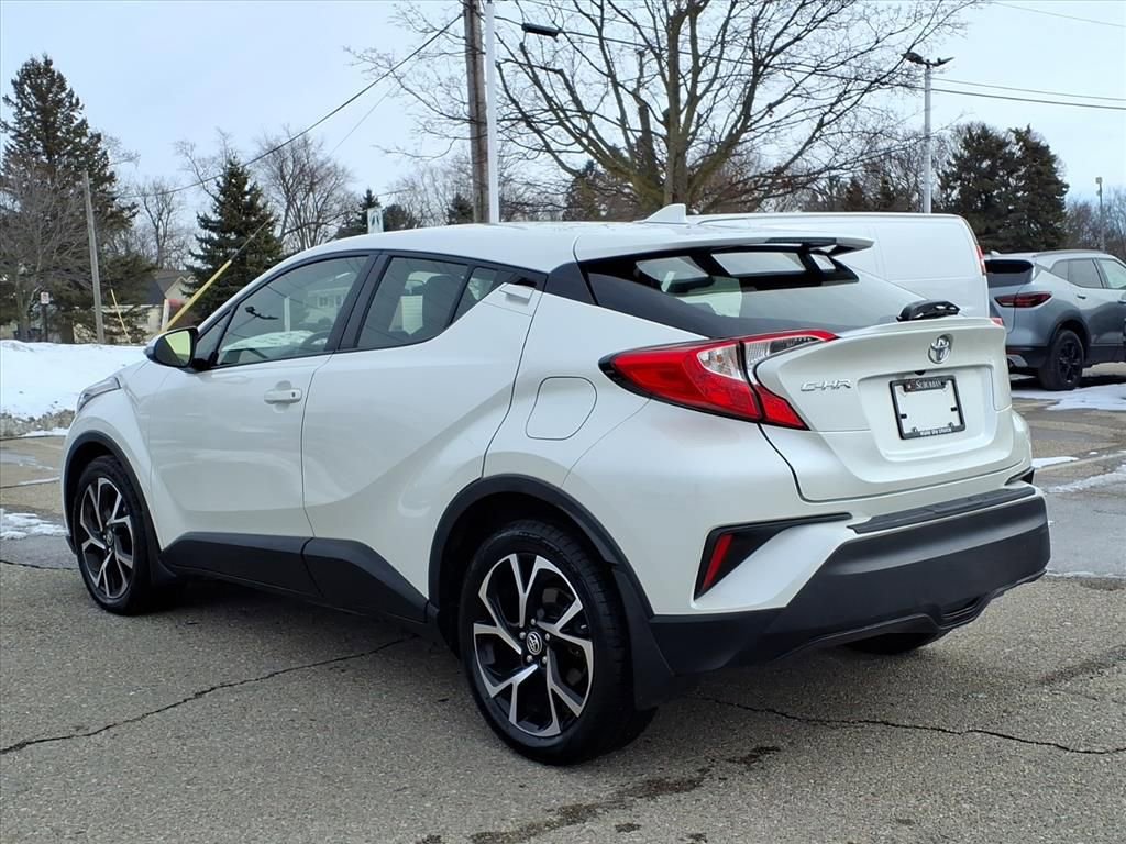 Used 2021 Toyota C-HR LE image 7